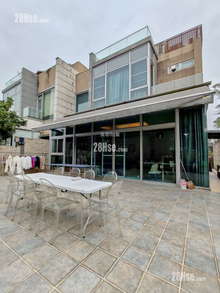 One Hyde Park Sell 3 Bedrooms , 5+ Bathrooms 1,946 ft²