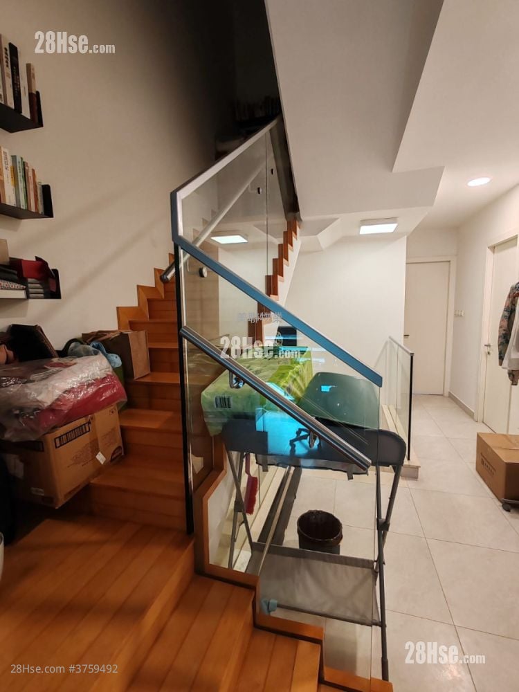 One Hyde Park Sell 3 Bedrooms , 5+ Bathrooms 1,946 ft²