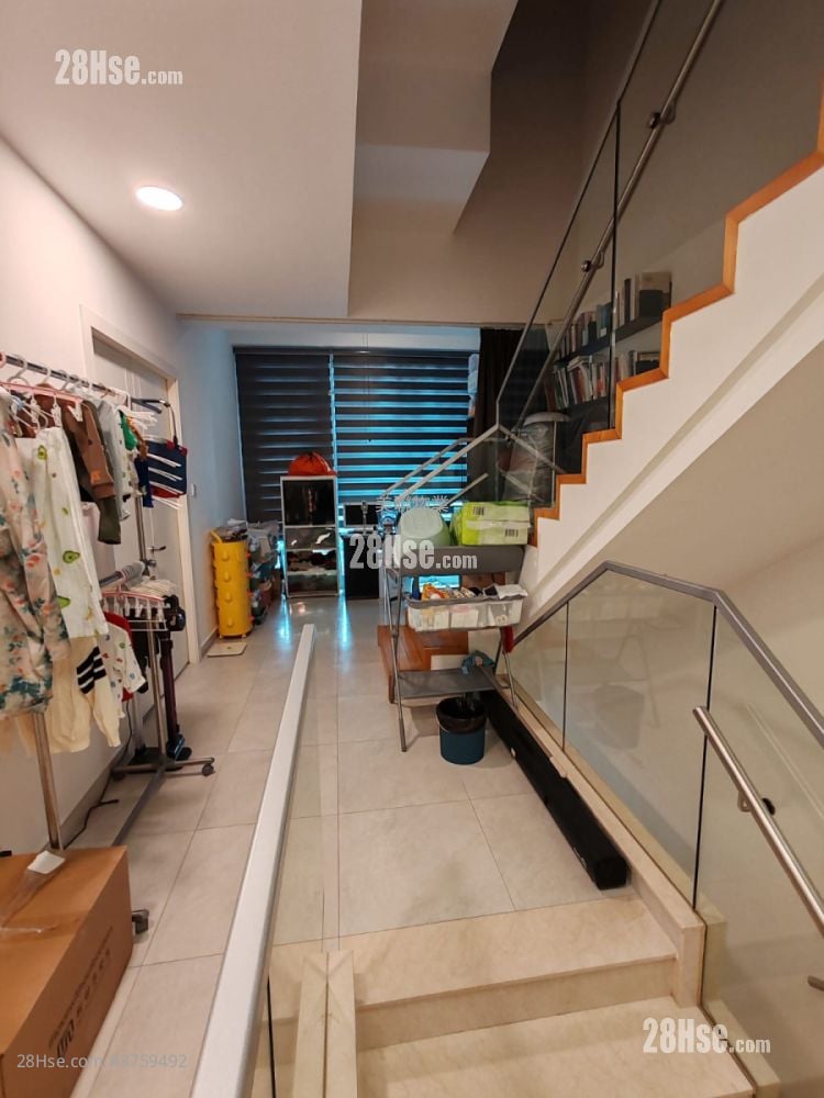 One Hyde Park Sell 3 Bedrooms , 5+ Bathrooms 1,946 ft²