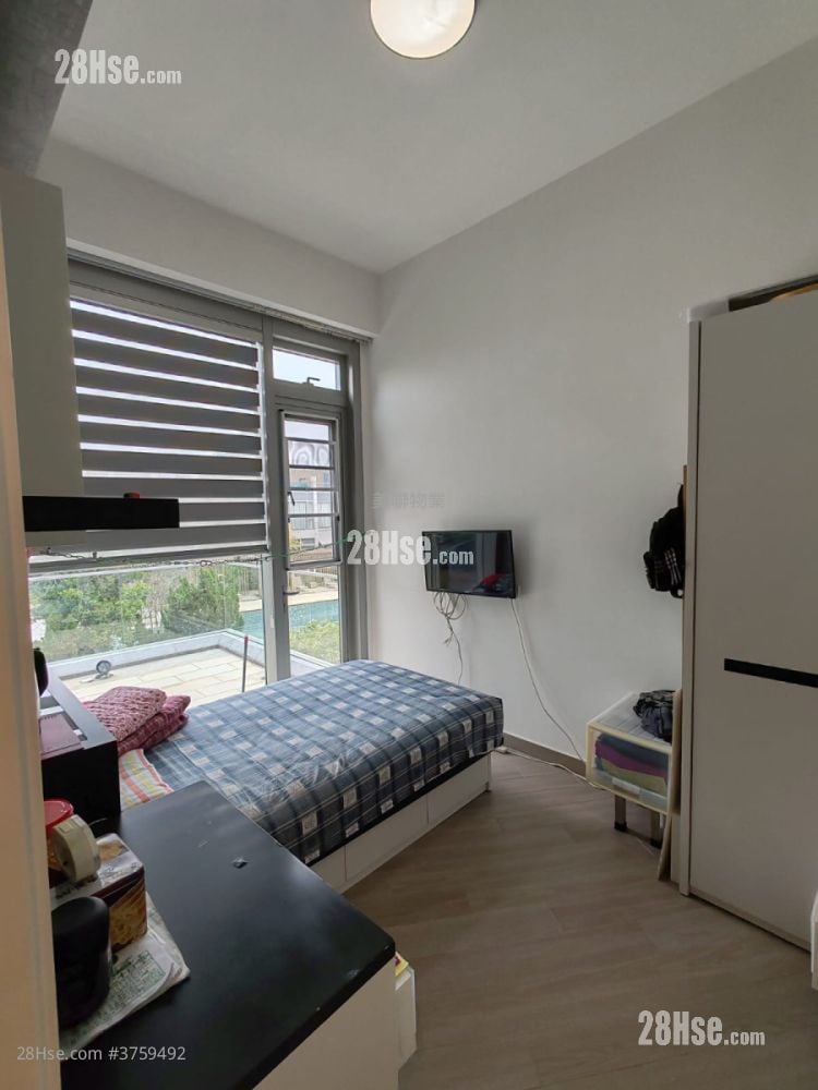 One Hyde Park Sell 3 Bedrooms , 5+ Bathrooms 1,946 ft²