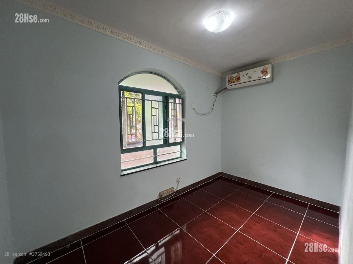 Ming Wong Garden Sell 3 Bedrooms , 1 Bathroom 700 ft²