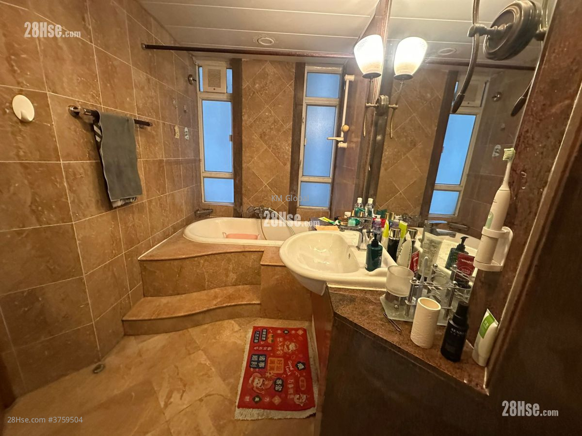 海逸豪园 售盘 3 房 , 2 浴室 1,082 平方尺