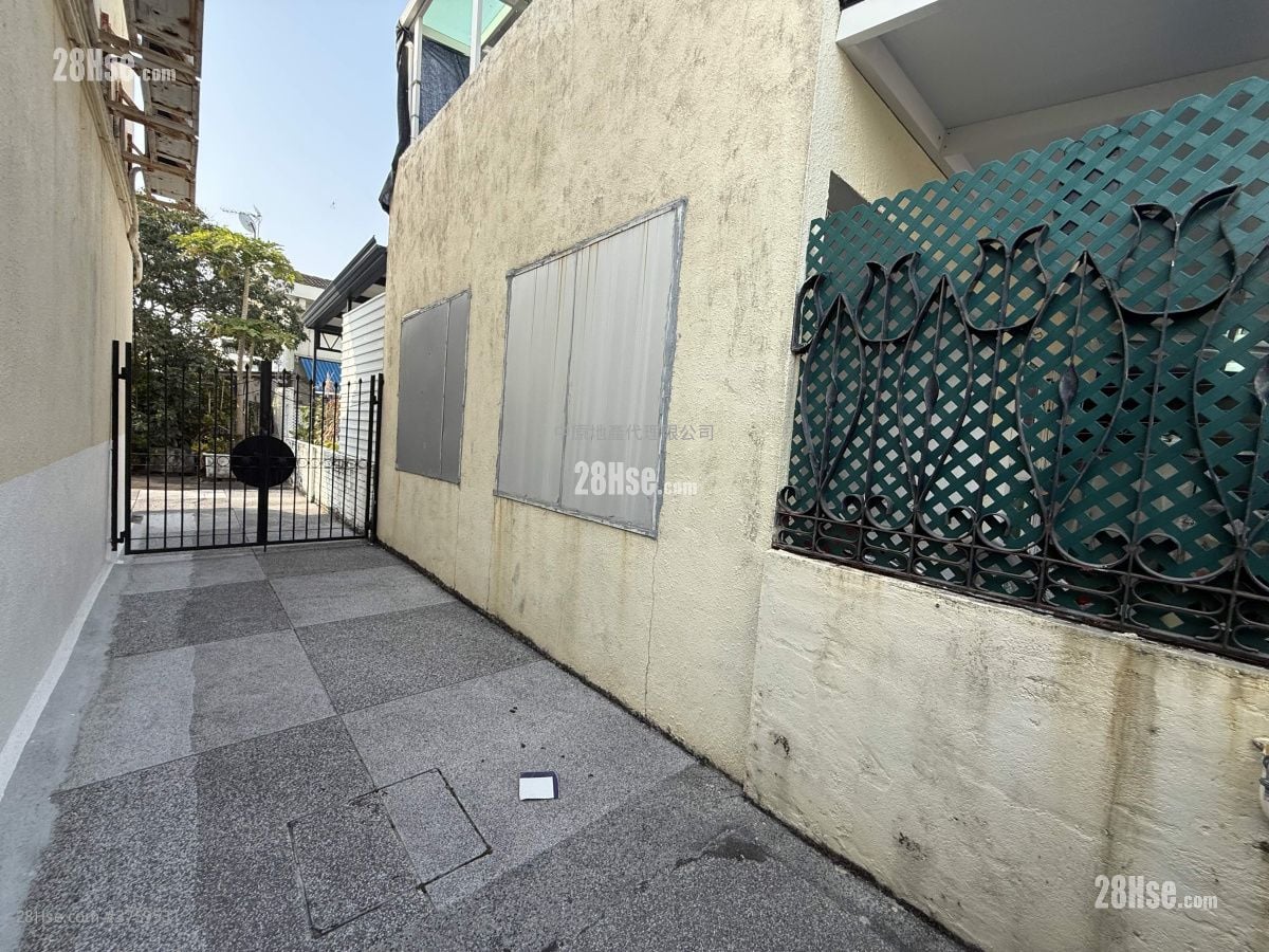 Fairview Park Sell 3 Bedrooms 891 ft²