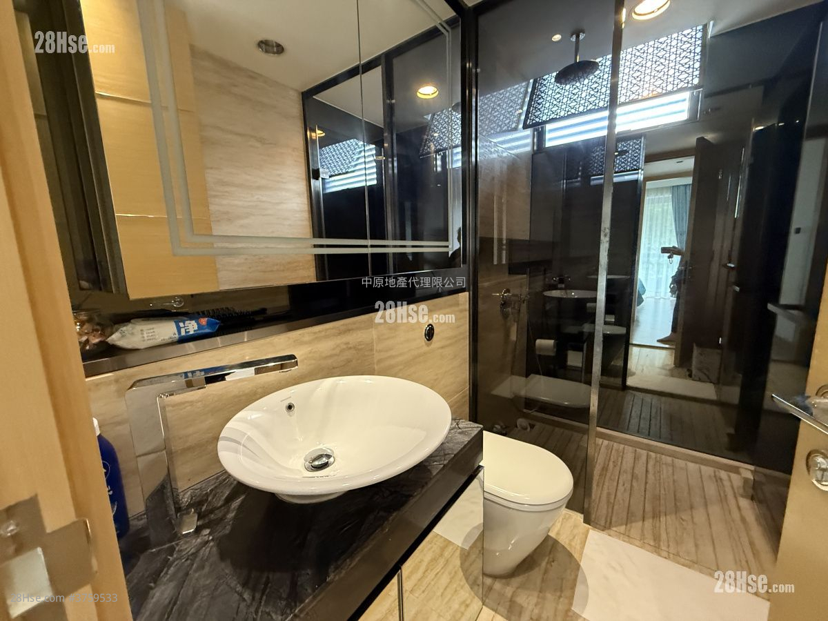 天峦 售盘 5+ 房 , 3 浴室 2,771 平方尺