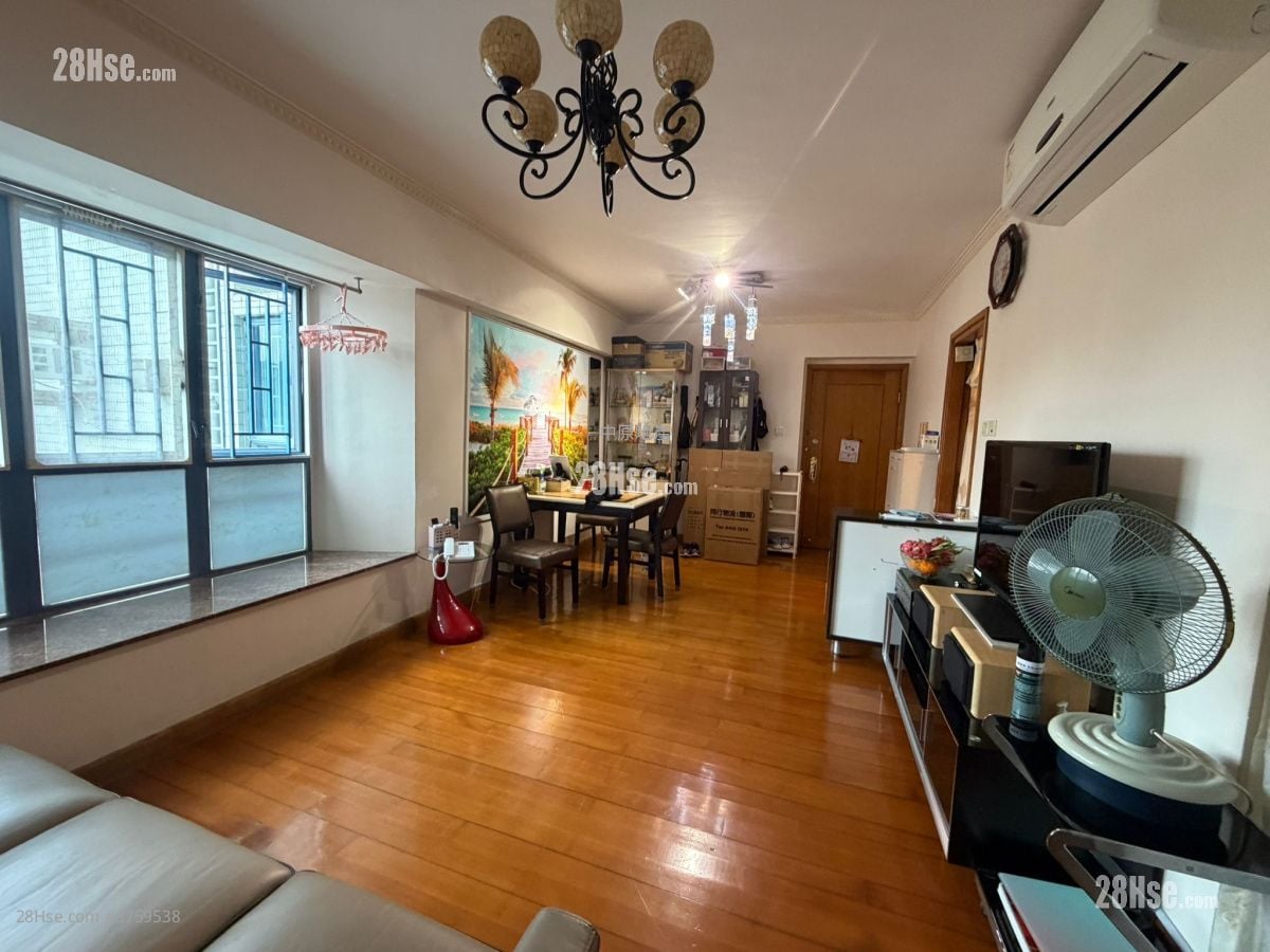 雍翠豪园 售盘 3 房 706 平方尺