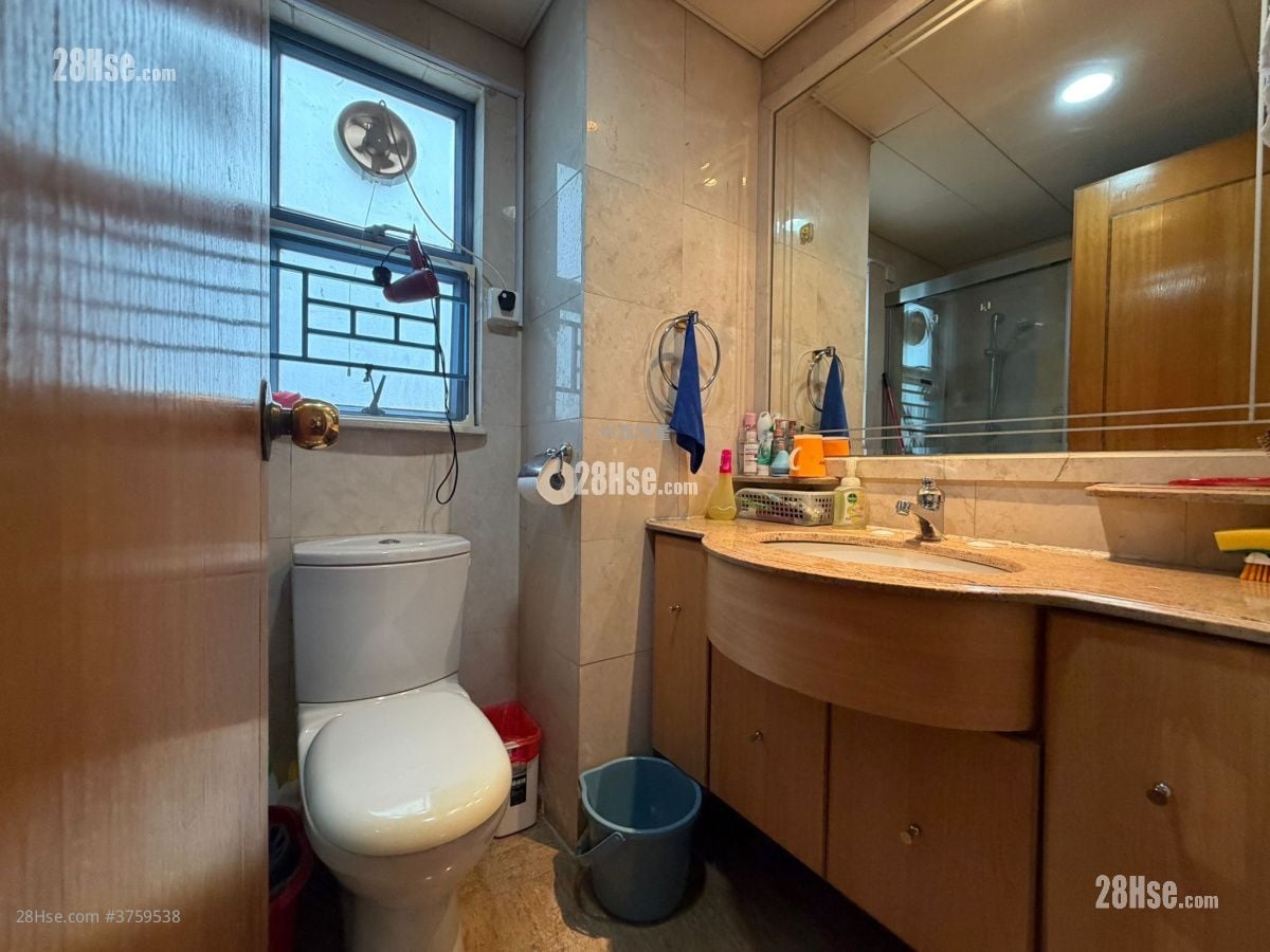 雍翠豪园 售盘 3 房 706 平方尺