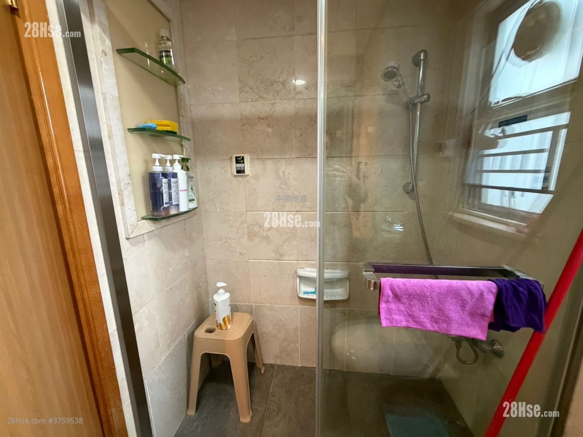 雍翠豪园 售盘 3 房 706 平方尺