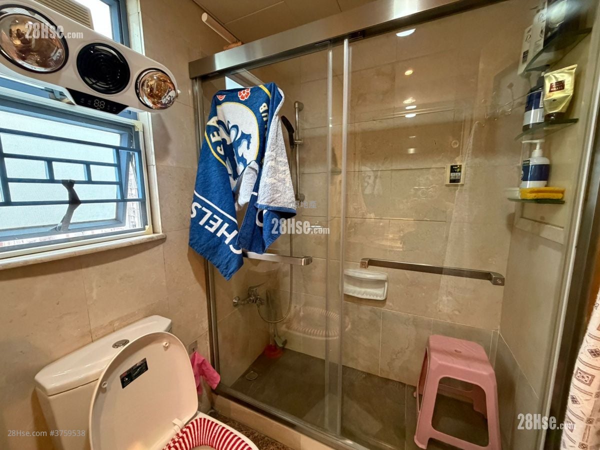 雍翠豪园 售盘 3 房 706 平方尺