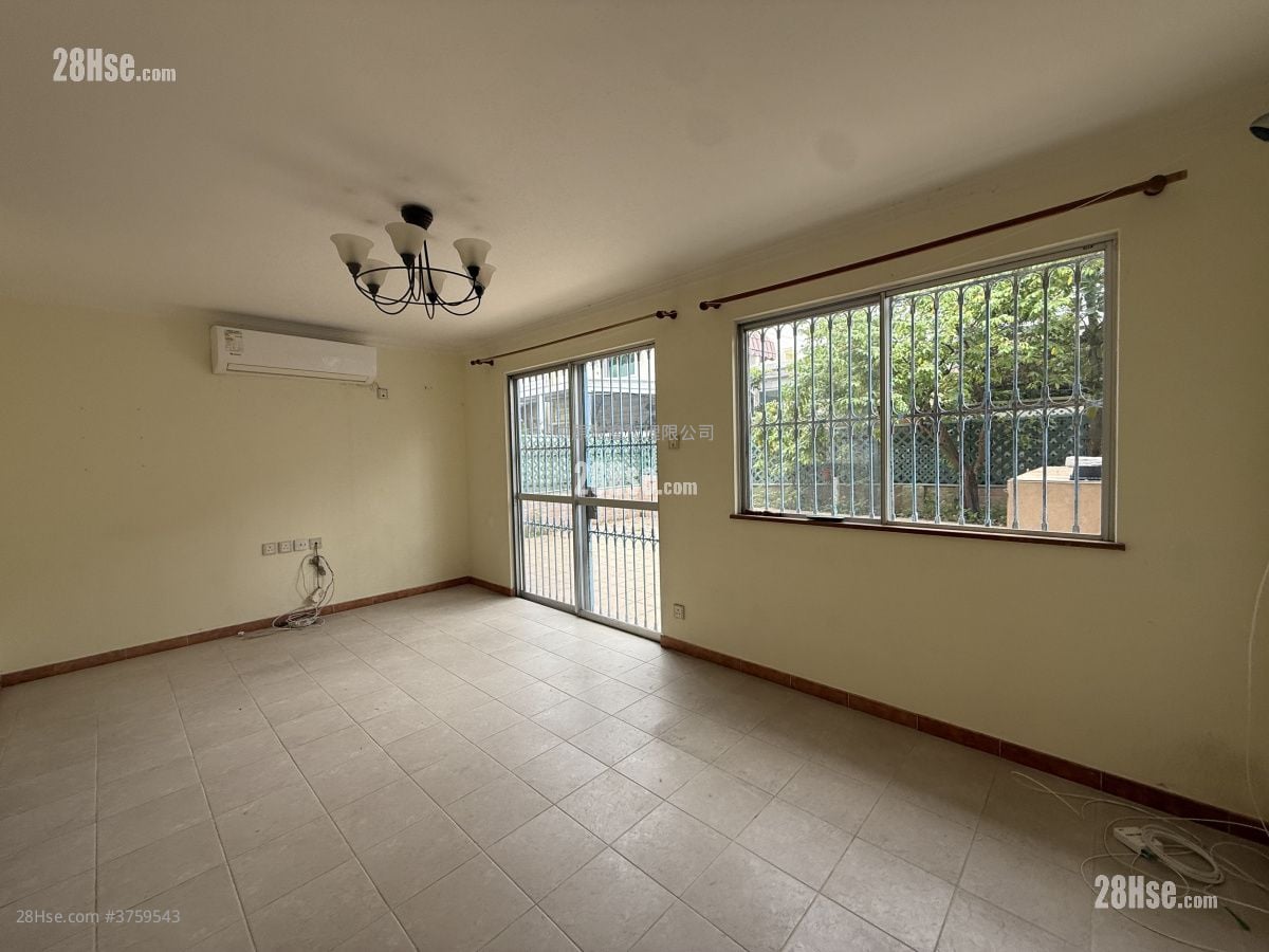 Fairview Park Sell 3 Bedrooms 950 ft²