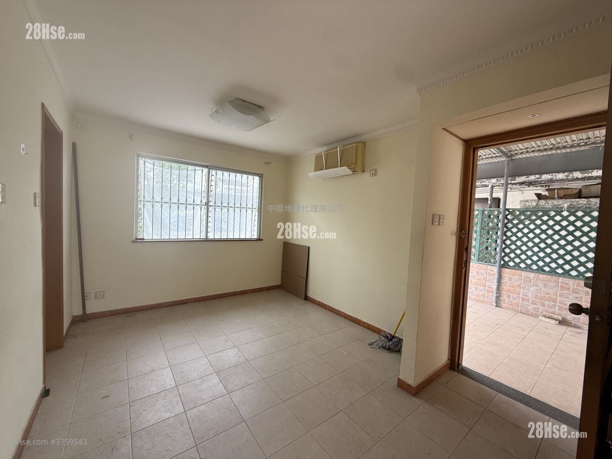 Fairview Park Sell 3 Bedrooms 950 ft²