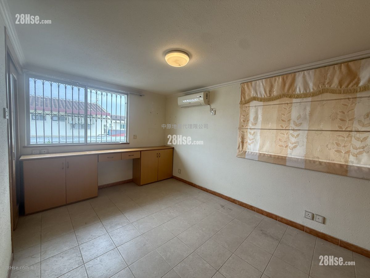 Fairview Park Sell 3 Bedrooms 950 ft²