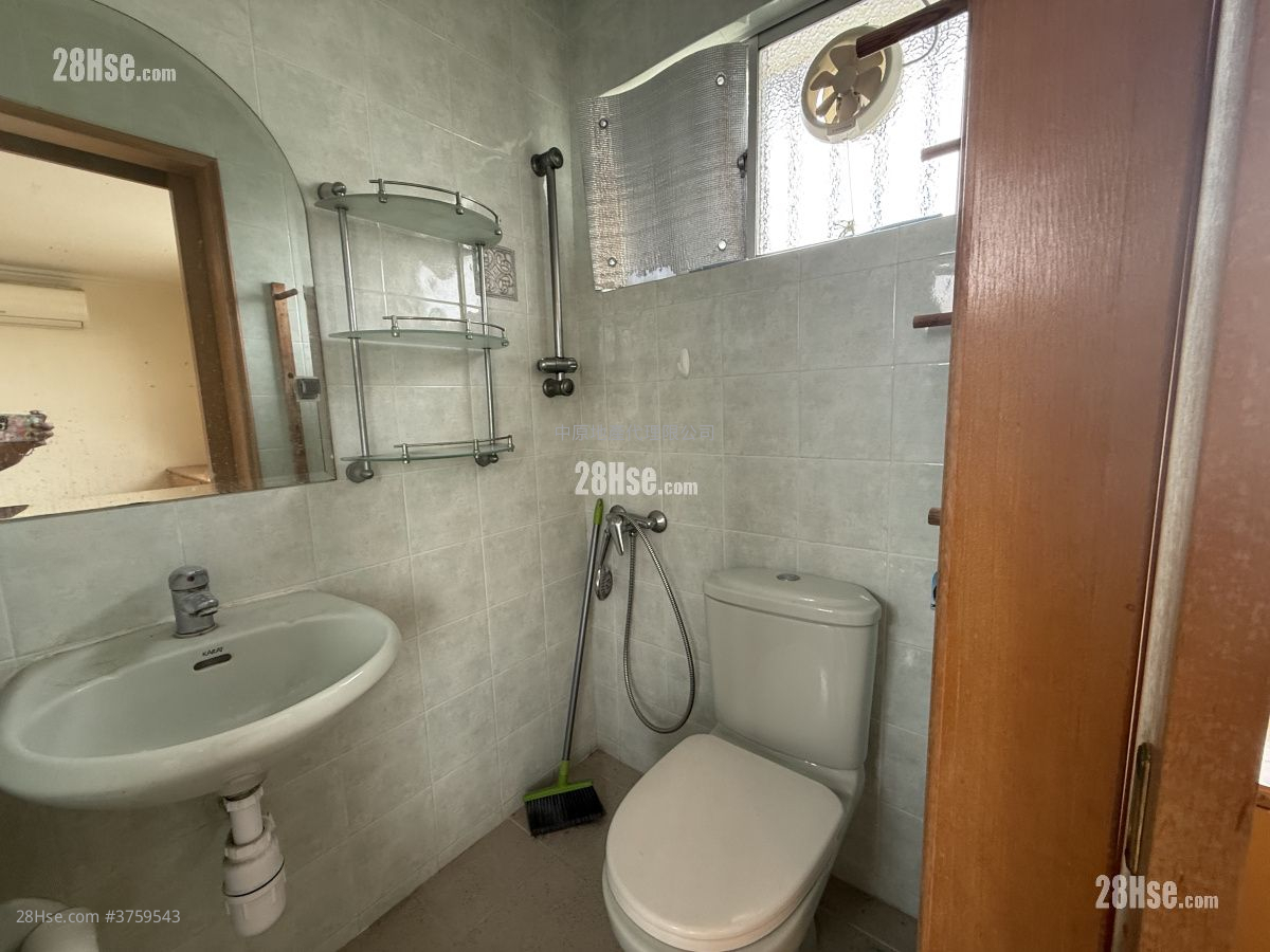 Fairview Park Sell 3 Bedrooms 950 ft²