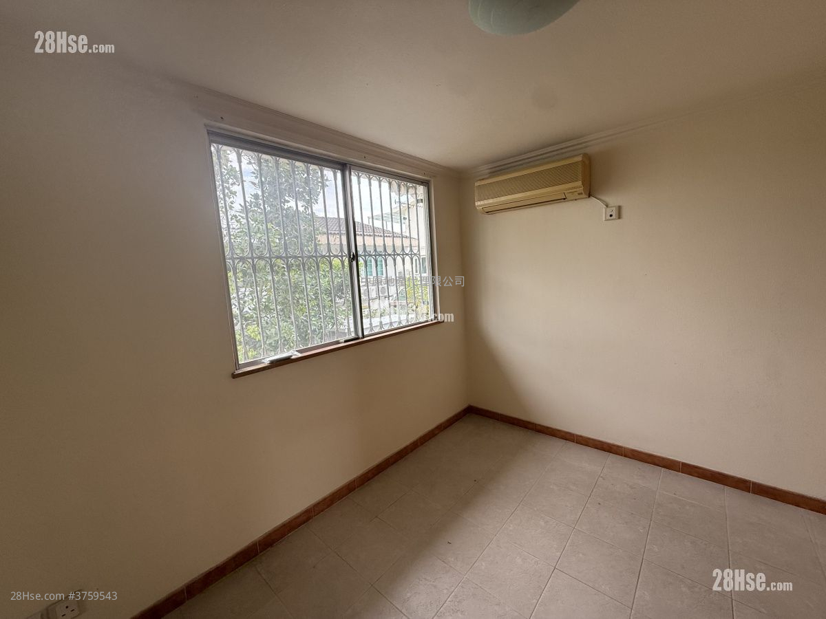 Fairview Park Sell 3 Bedrooms 950 ft²