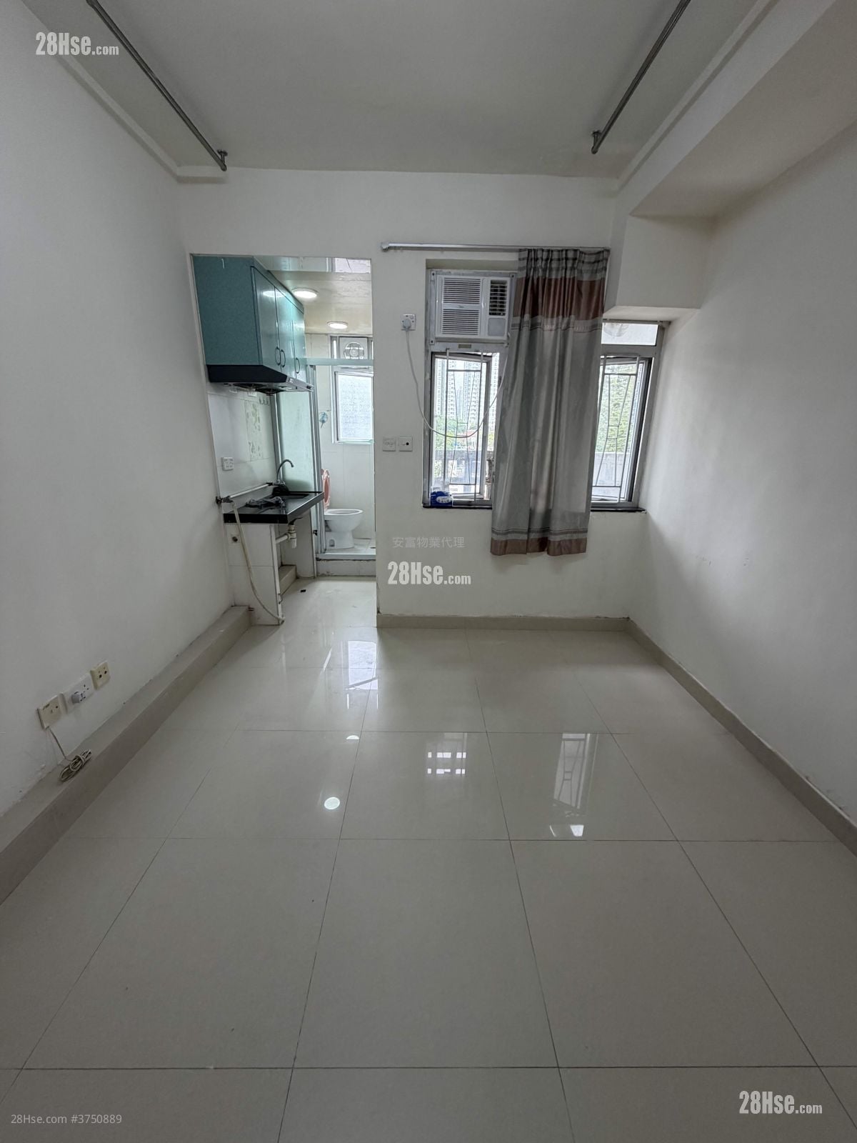 唐樓 租盤 110 平方呎