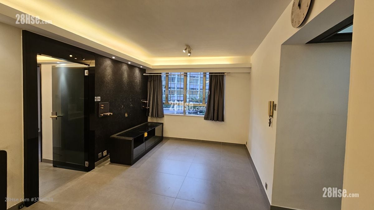 Belvedere Garden Sell 3 Bedrooms , 2 Bathrooms 728 ft²