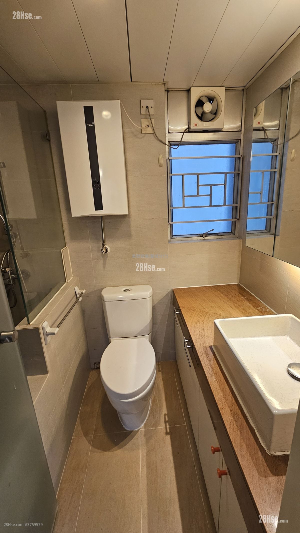 Belvedere Garden Sell 3 Bedrooms , 2 Bathrooms 728 ft²