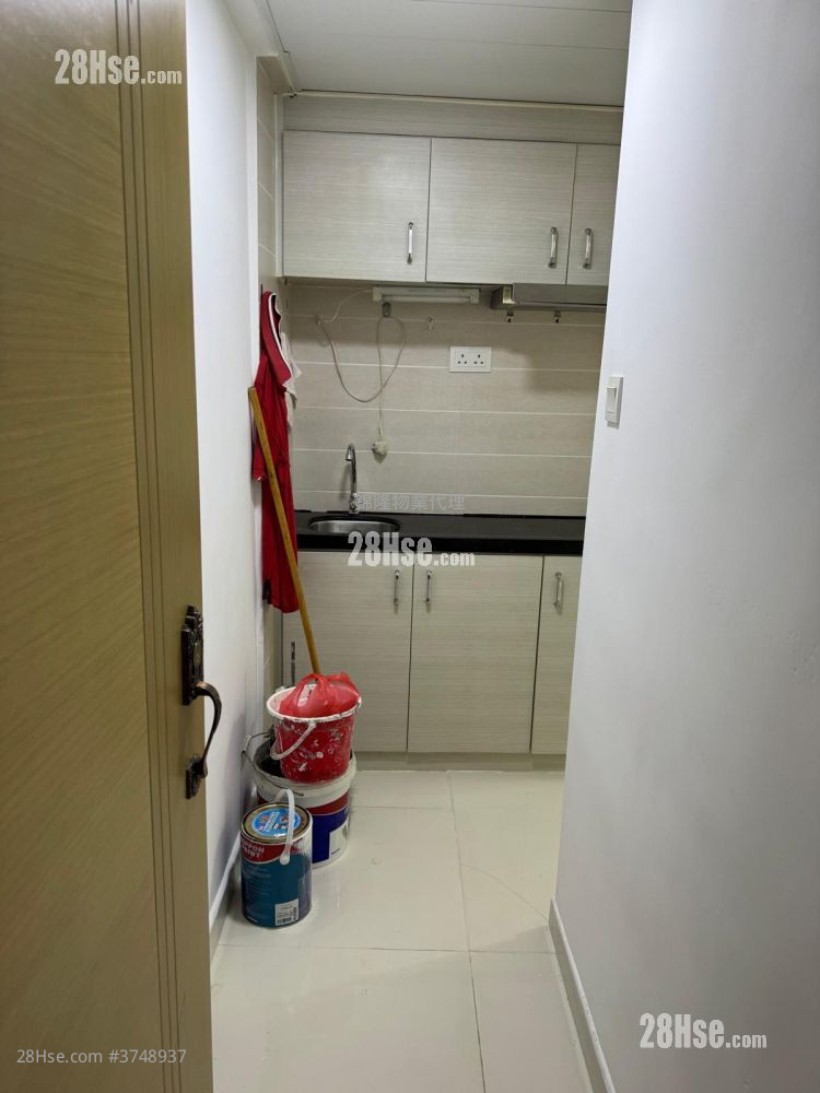 益豐大廈 租盤 1 房 , 1 浴室 180 平方呎