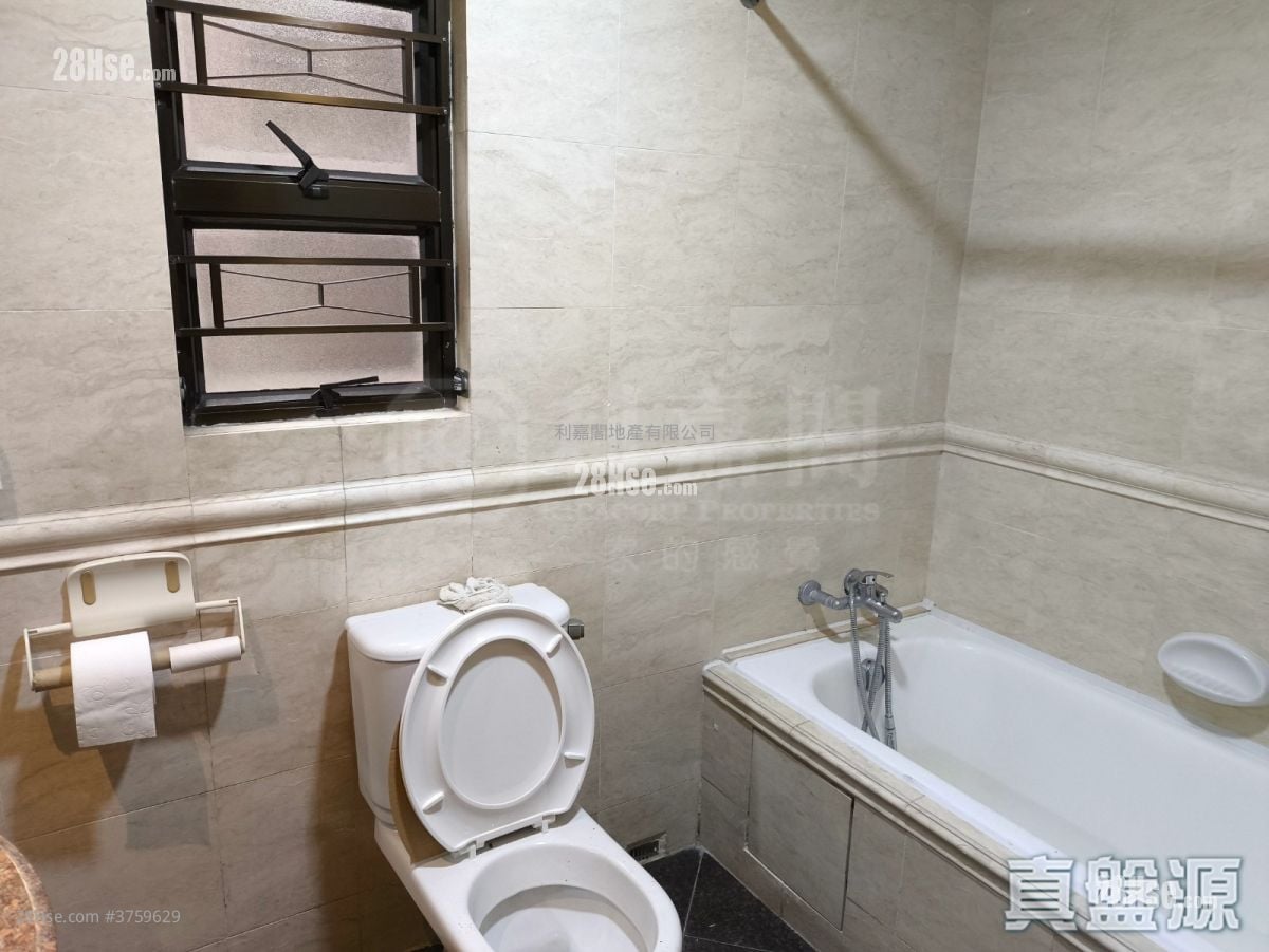 Grand Palisades Sell 3 Bedrooms , 2 Bathrooms 915 ft²