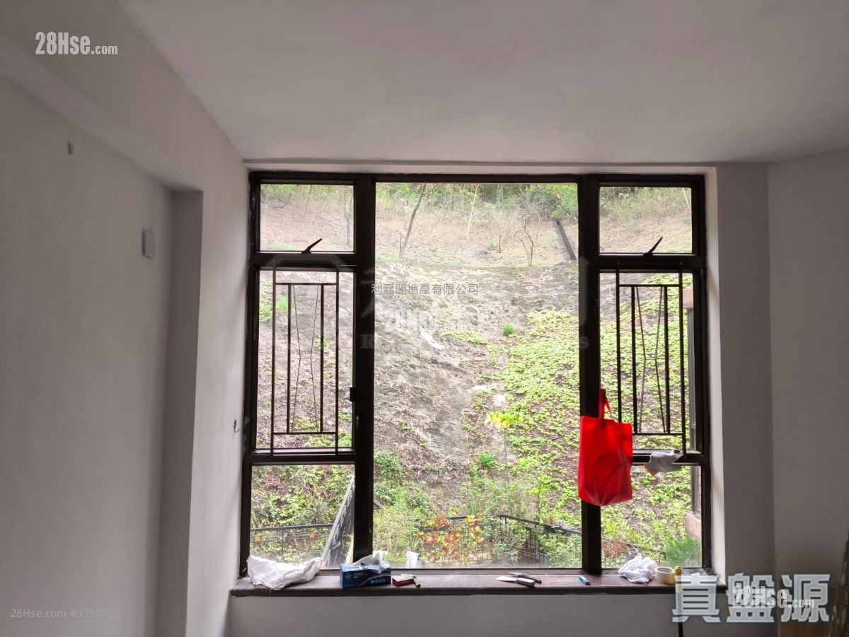 Grand Palisades Sell 3 Bedrooms , 2 Bathrooms 915 ft²