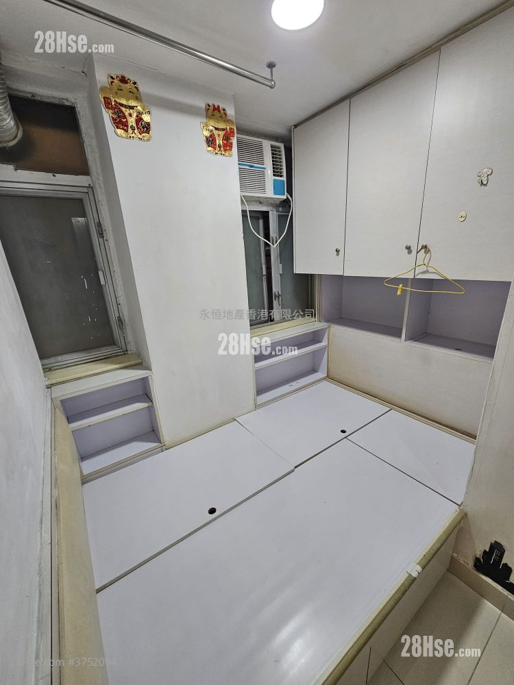 單幢樓房 租盤 1 浴室 120 平方呎