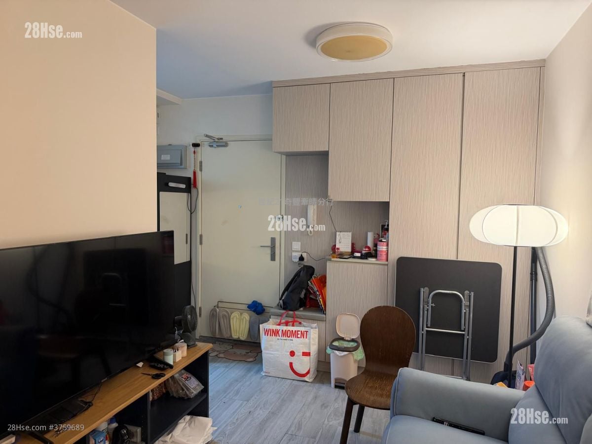 Shan Lai Court Sell 2 Bedrooms , 1 Bathroom 447 ft²