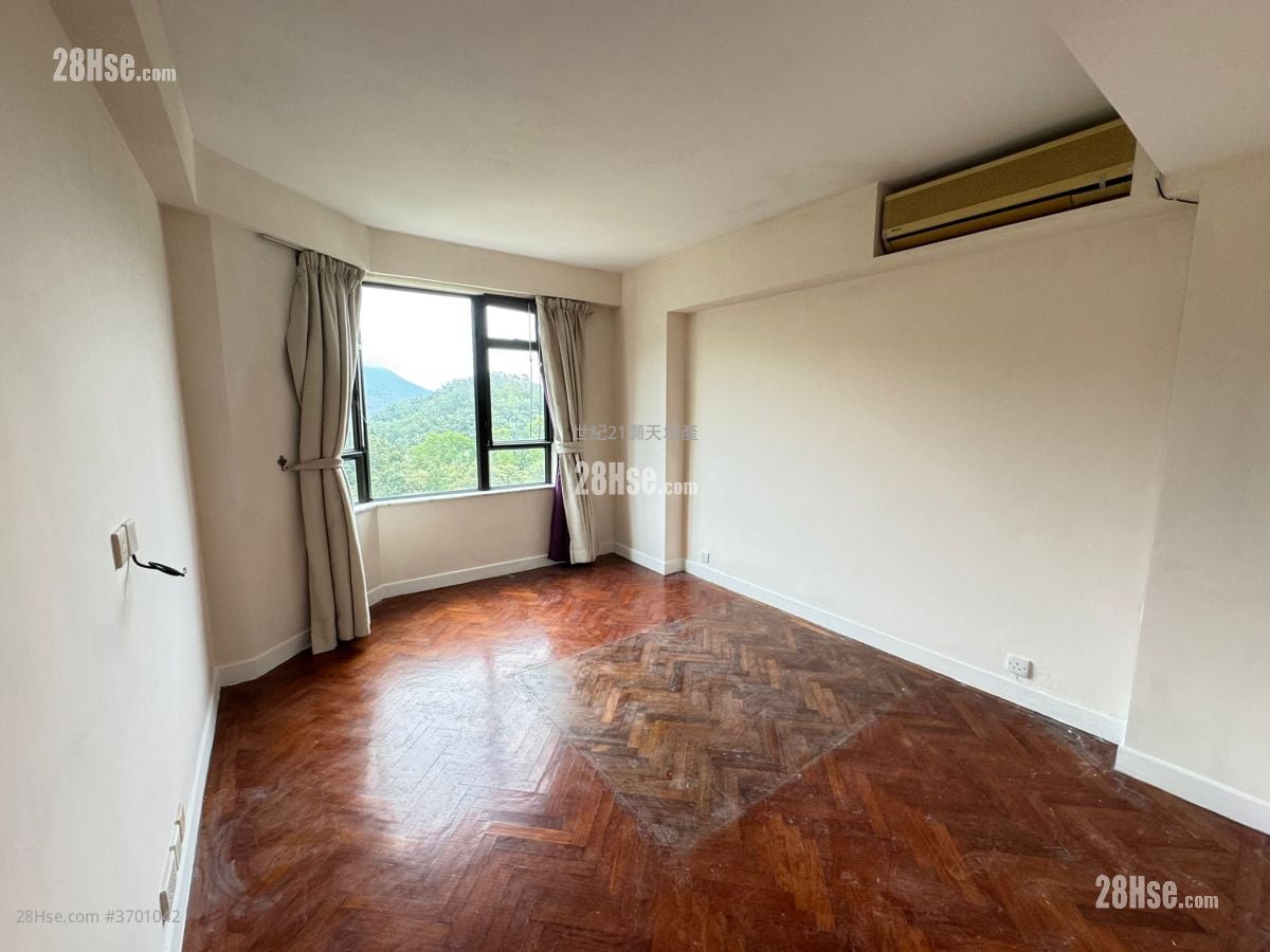 倚龙山庄 售盘 3 房 , 2 浴室 1,551 平方尺