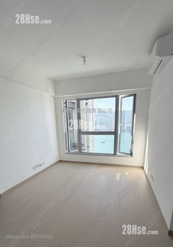 The Coast Line Sell 3 Bedrooms 707 ft²