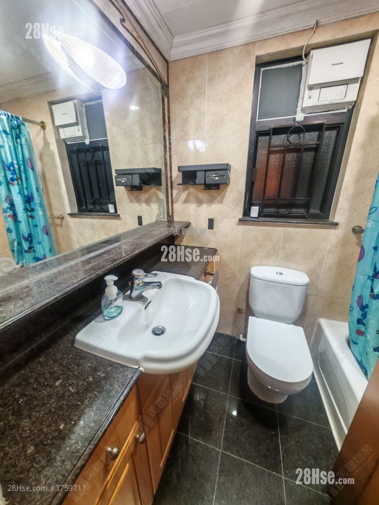 Villa By The Park Sell 2 Bedrooms , 1 Bathroom 397 ft²