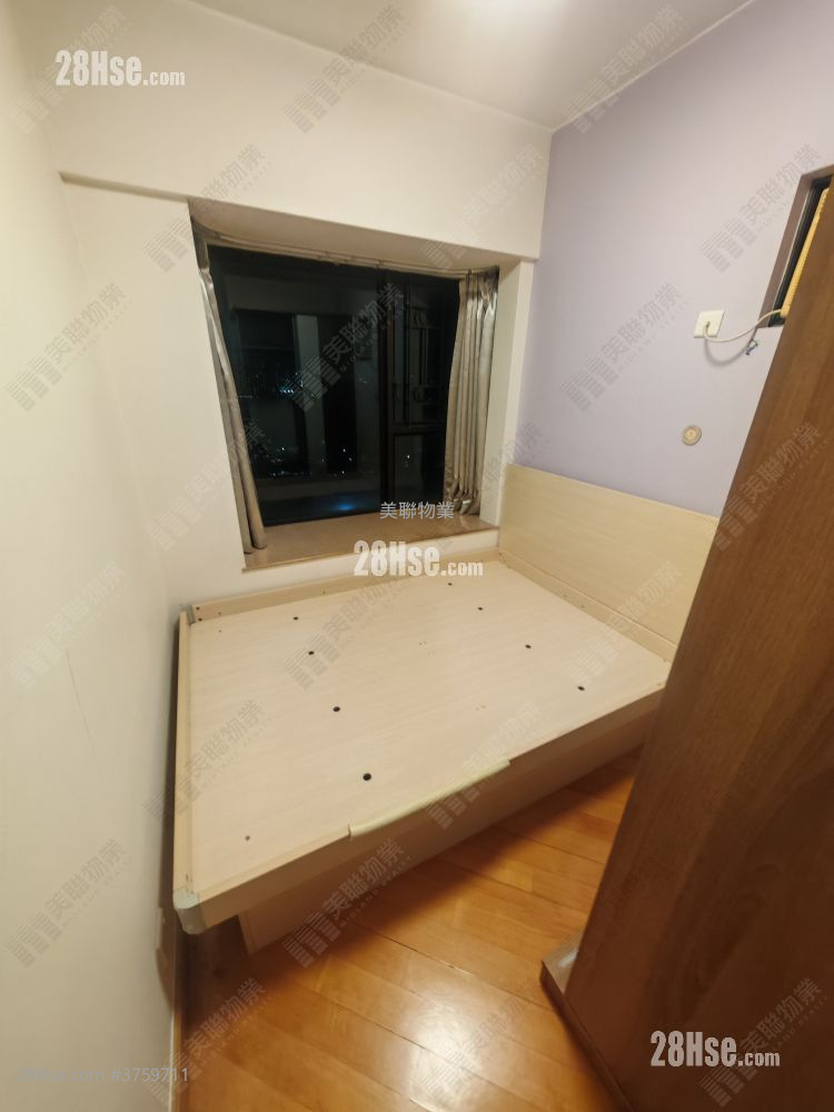 Villa By The Park Sell 2 Bedrooms , 1 Bathroom 397 ft²