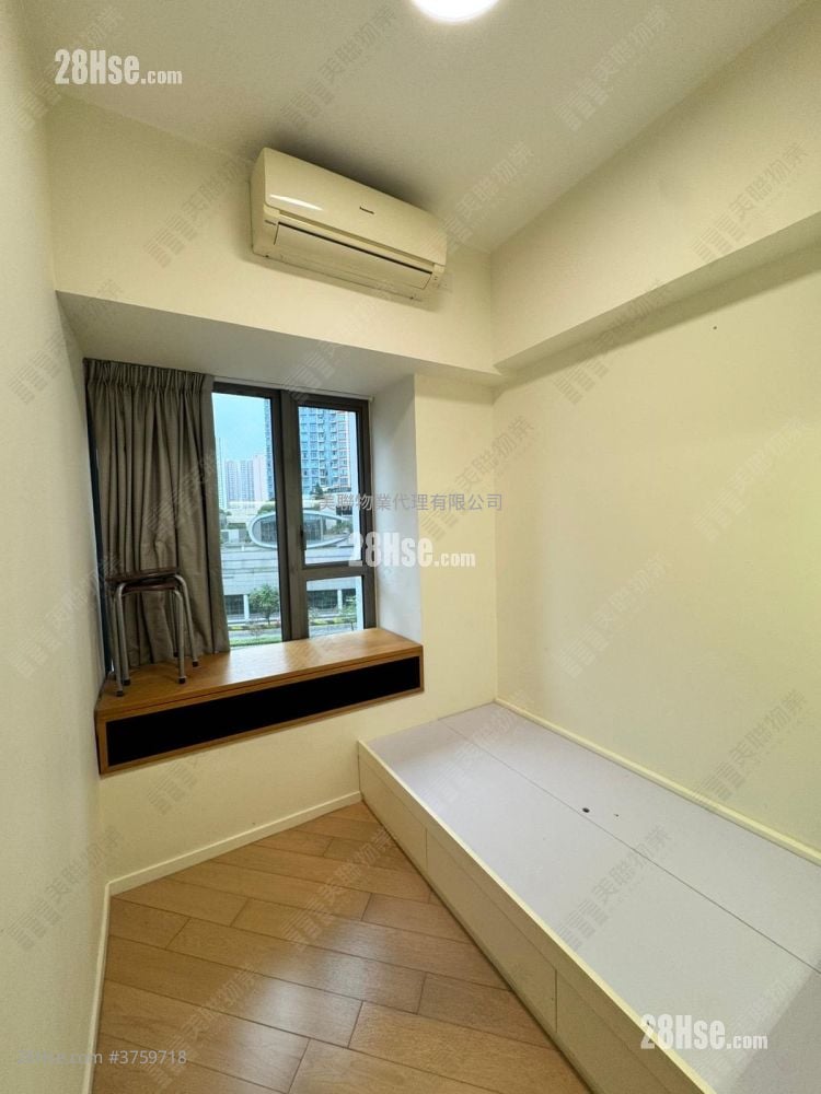 The Wings Sell 3 Bedrooms 933 ft²