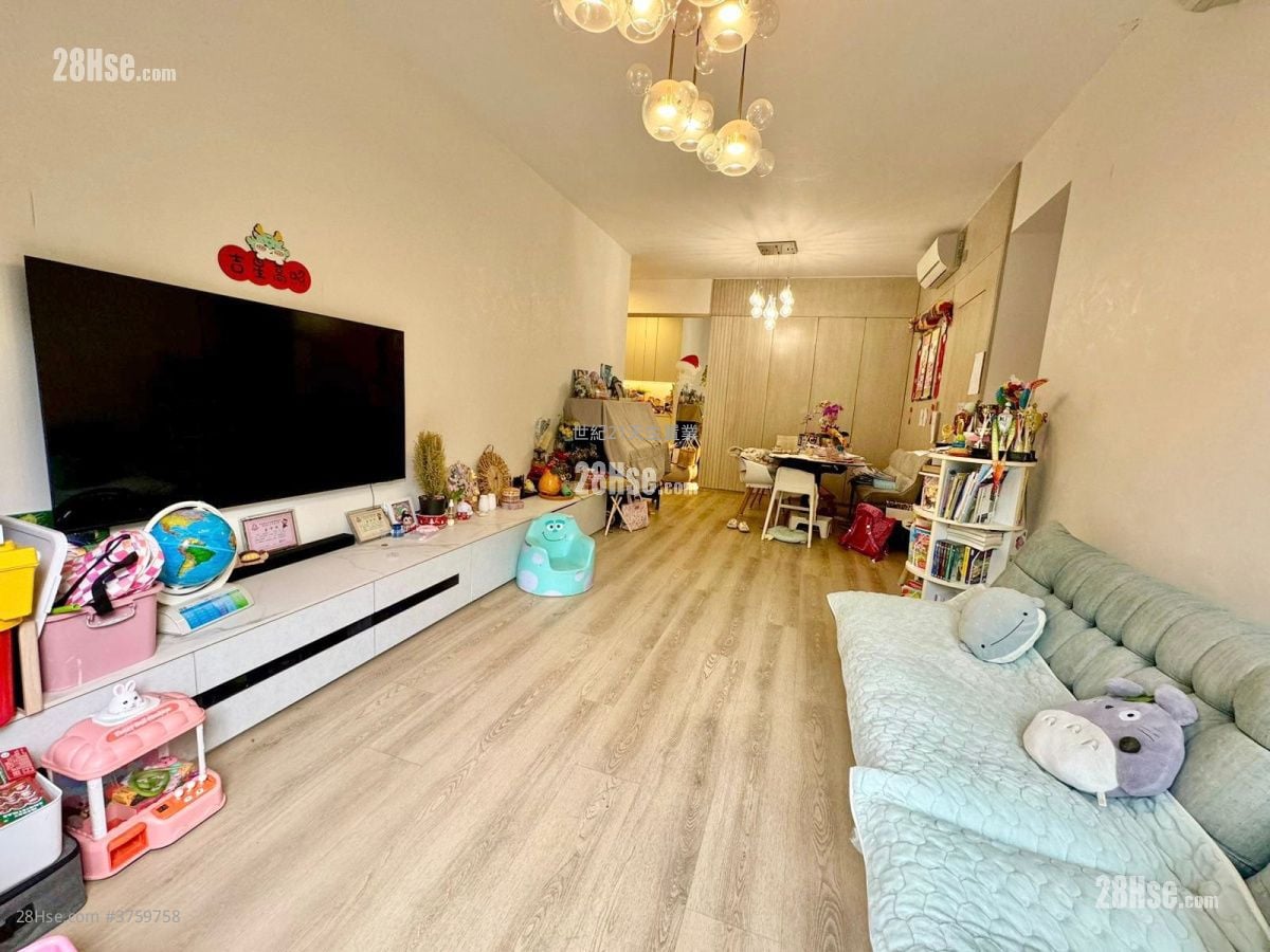 The Bloomsway Sell 3 Bedrooms , 2 Bathrooms 862 ft²