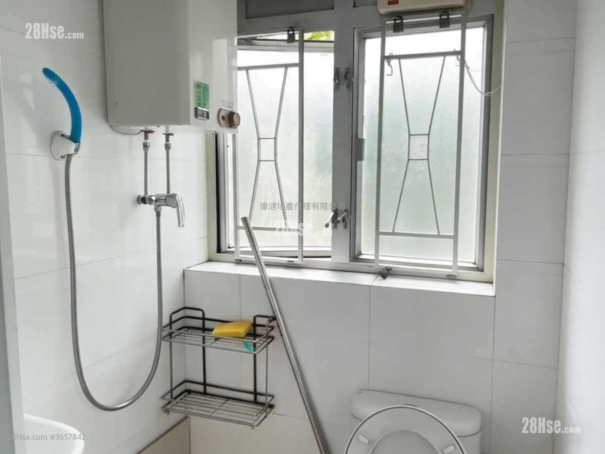 安盛苑 租盤 2 房 , 1 浴室 374 平方呎