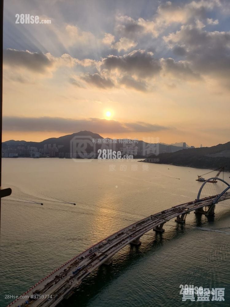 Sea To Sky 售盘 4 房 , 2 浴室 745 平方尺