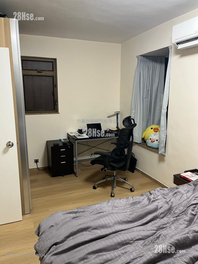 Victoria Centre Sell 2 Bedrooms , 1 Bathroom 534 ft²