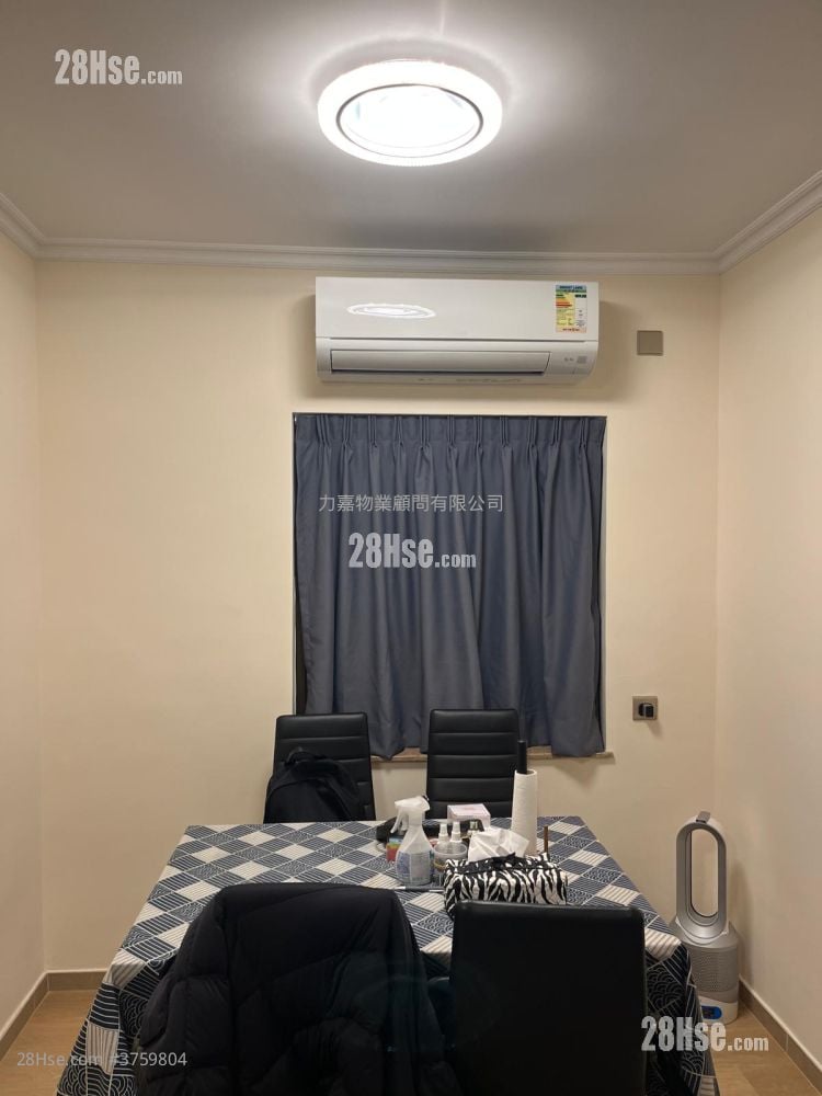 Victoria Centre Sell 2 Bedrooms , 1 Bathroom 534 ft²