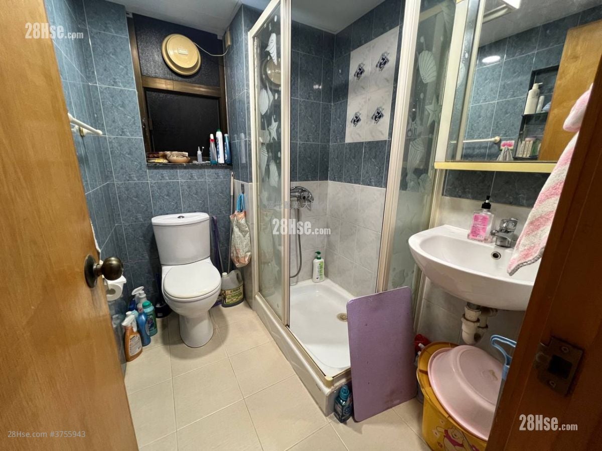 富豪花園 售盤 4 房 , 2 浴室 919 平方呎