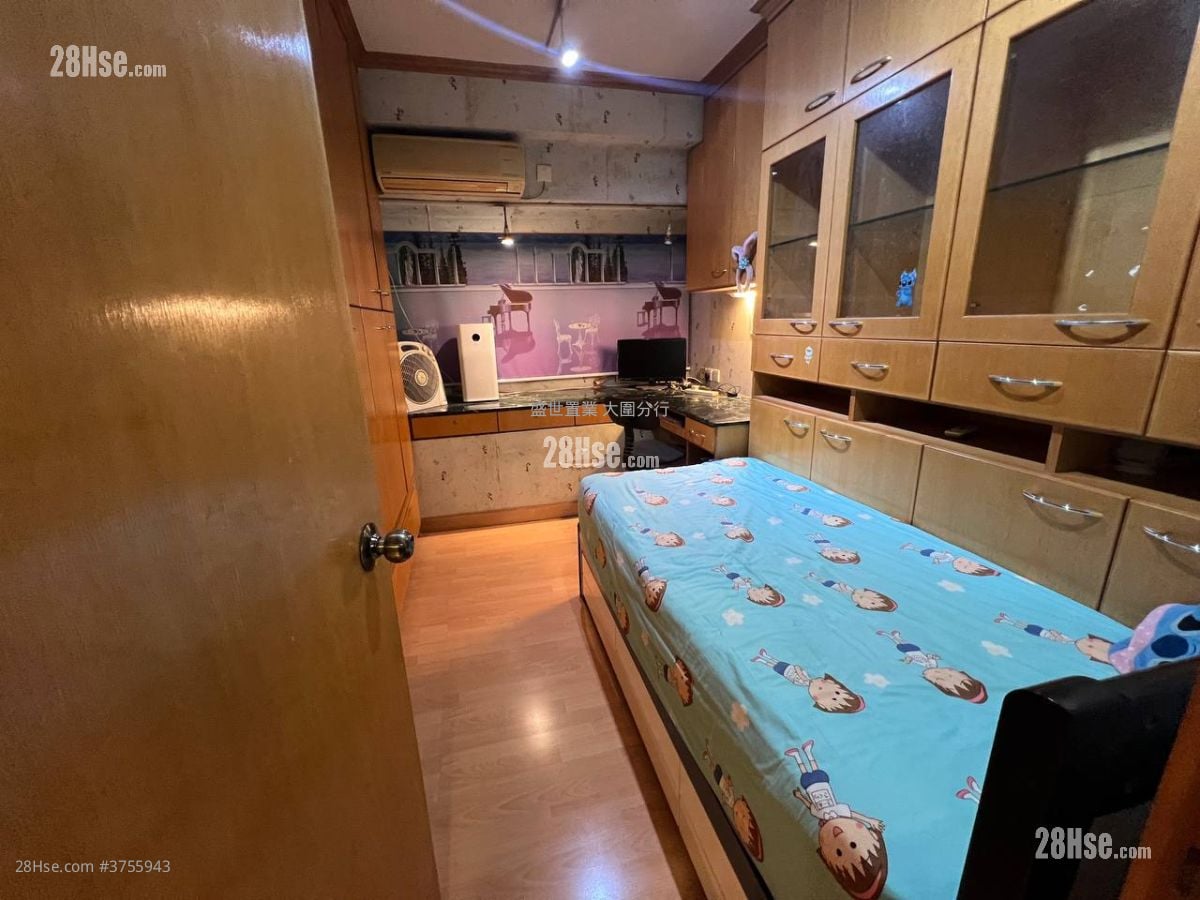 富豪花園 售盤 4 房 , 2 浴室 919 平方呎