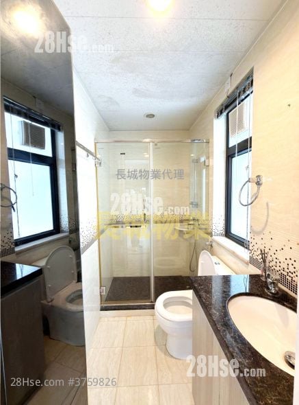 Tai Po Village House Sell 3 Bedrooms , 2 Bathrooms