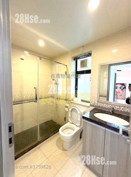 Tai Po Village House Sell 3 Bedrooms , 2 Bathrooms