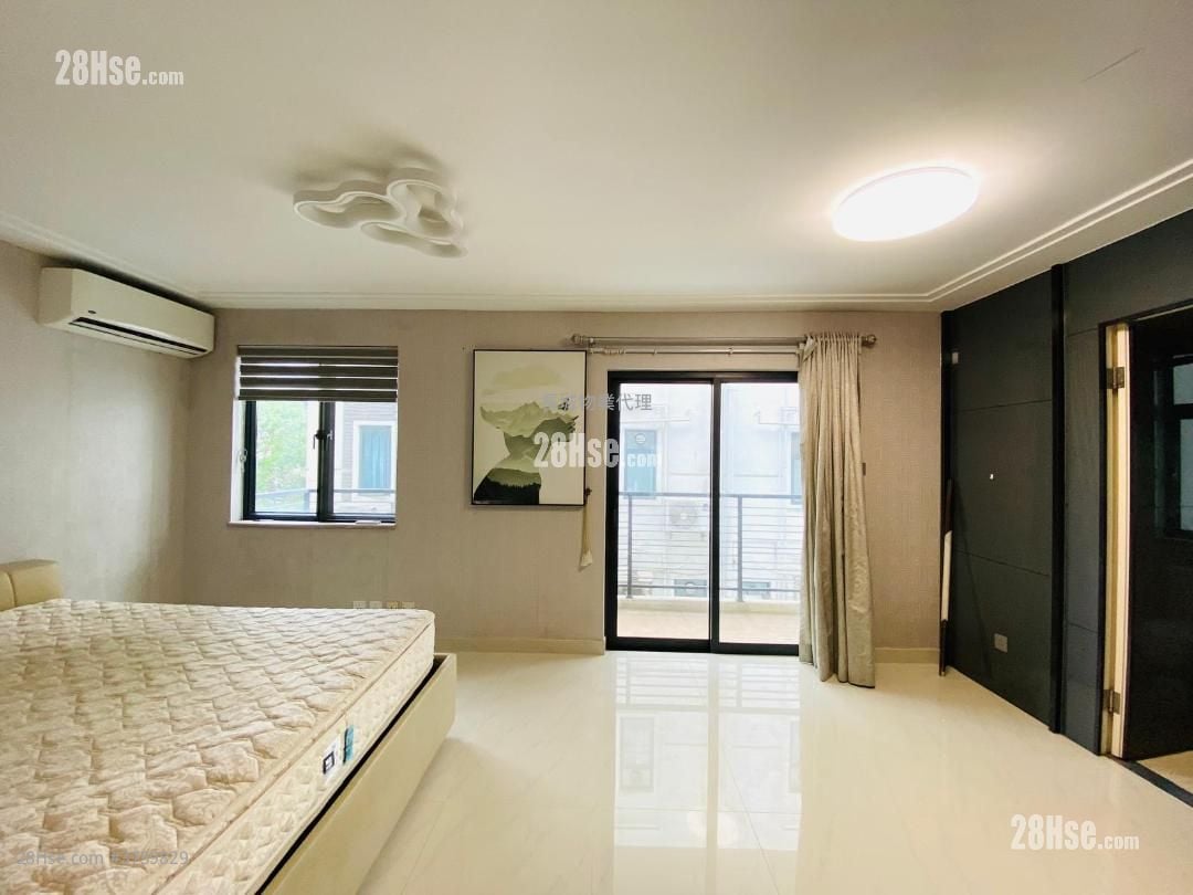 Tai Po Village House Sell 3 Bedrooms , 3 Bathrooms 630 ft²