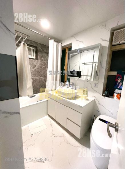 Tai Po Village House Sell 3 Bedrooms , 2 Bathrooms