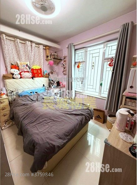 Tai Po Village House Sell 4 Bedrooms , 4 Bathrooms