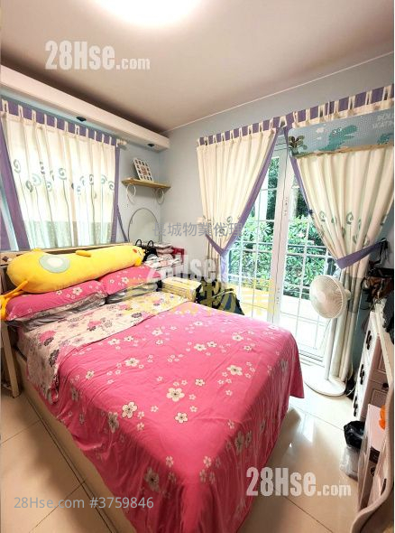 Tai Po Village House Sell 4 Bedrooms , 4 Bathrooms