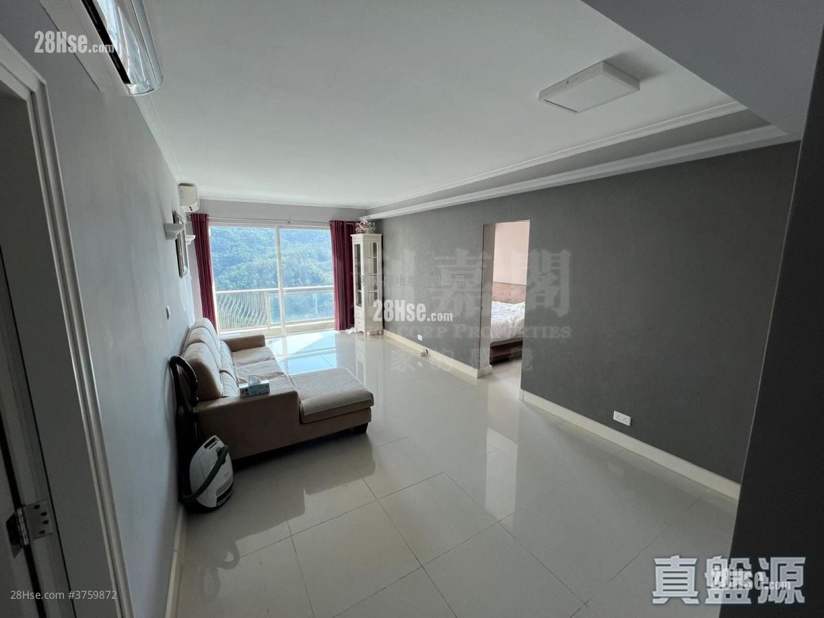 领都 售盘 4 房 , 3 浴室 974 平方尺