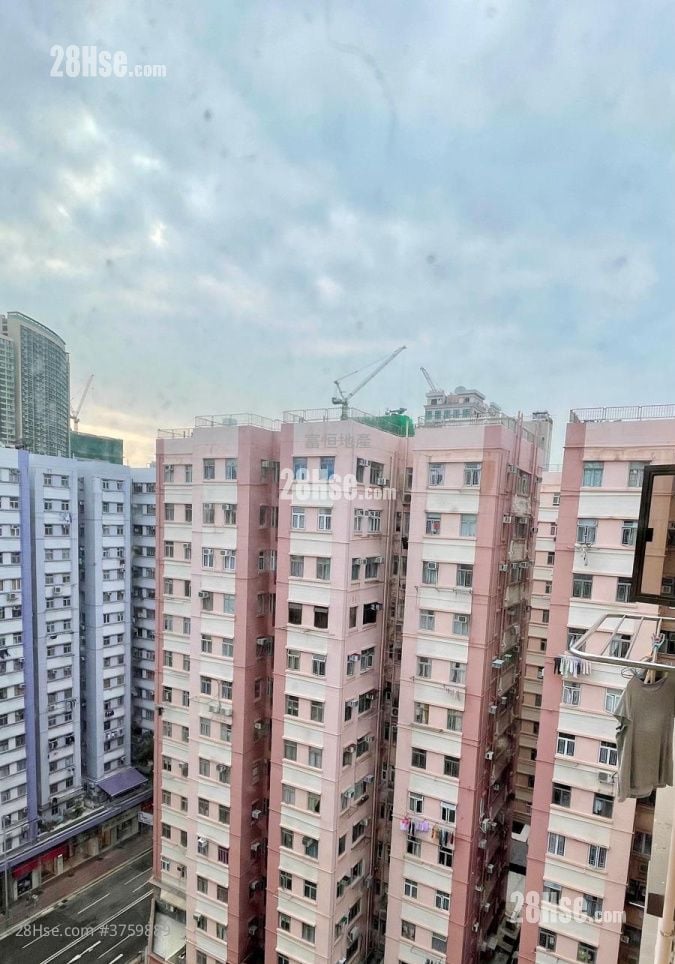 Whampoa Estate Sell 2 Bedrooms , 1 Bathroom 380 ft²