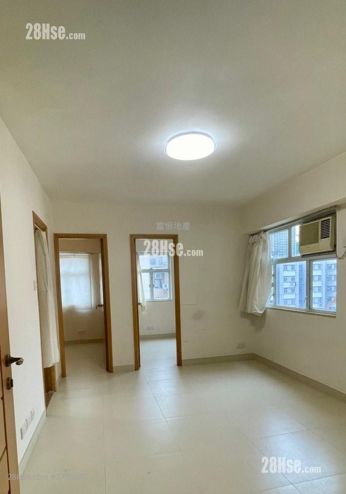 Whampoa Estate Sell 2 Bedrooms , 1 Bathroom 380 ft²