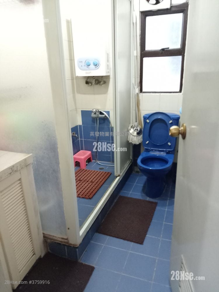 Eldo Court Sell 3 Bedrooms , 1 Bathroom 566 ft²