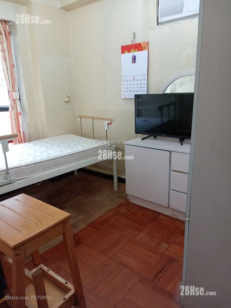 Eldo Court Sell 3 Bedrooms , 1 Bathroom 566 ft²