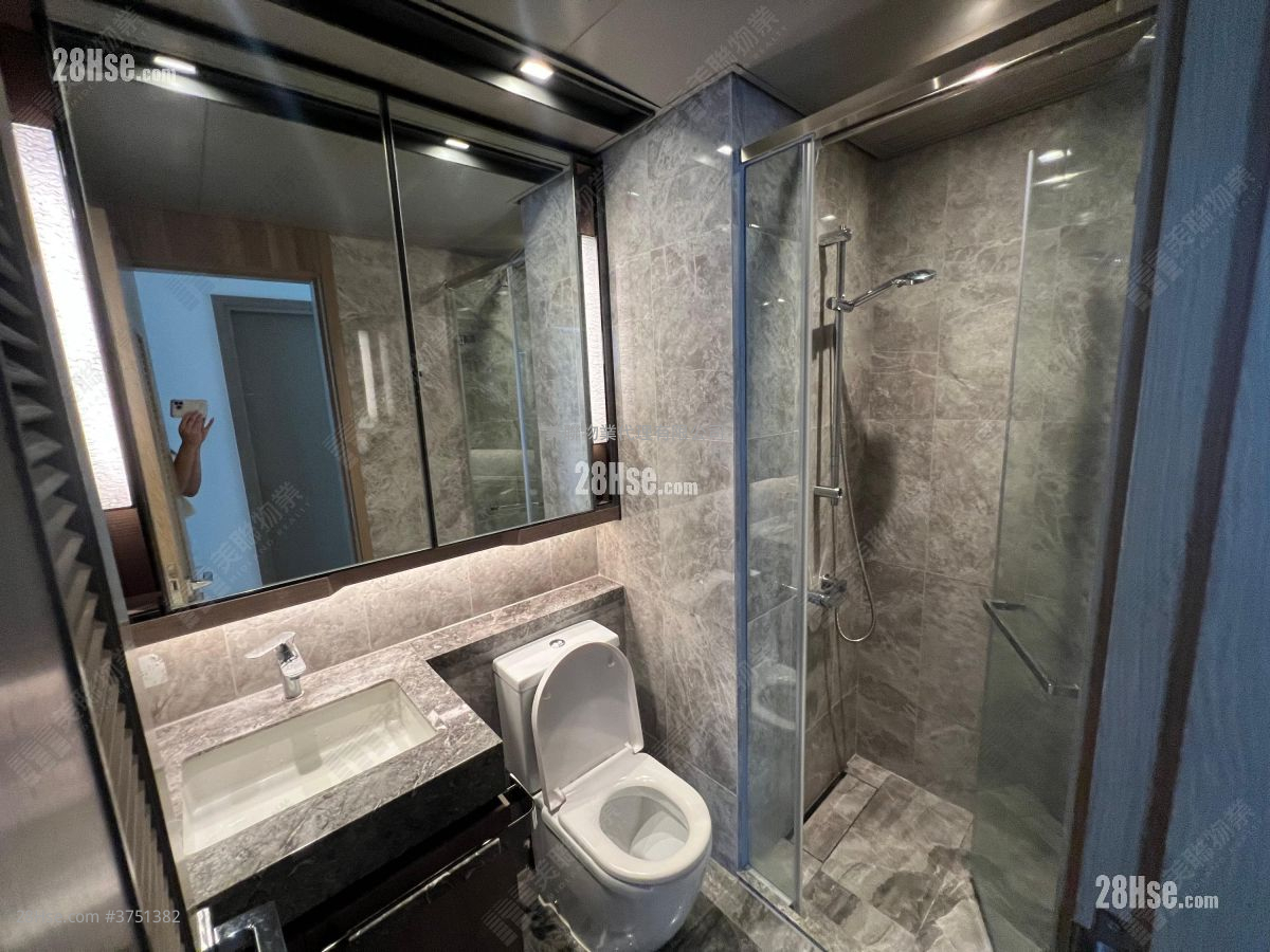 晉海 售盤 3 房 , 2 浴室 700 平方呎