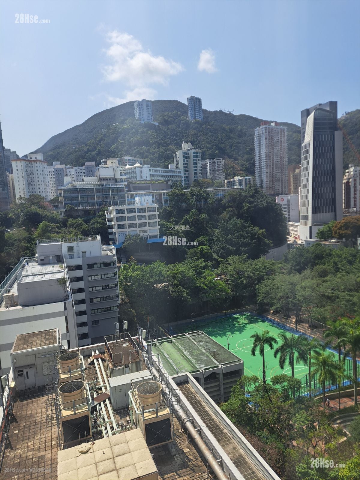 Wah To Building Sell 4 Bedrooms , 4 Bathrooms 565 ft²